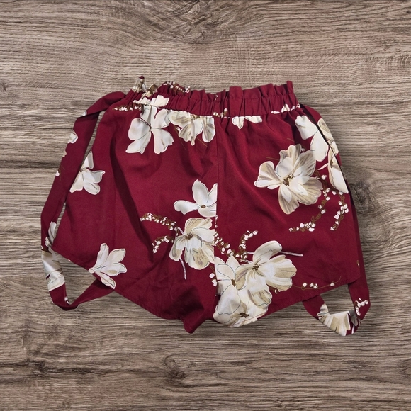 SHEIN Burgundy Floral Paper Bag Waist Shorts Size Med - Picture 3 of 5
